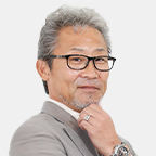 First one.デザイン 経営者 野村直樹