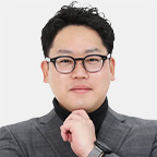 IECS 代表取締役 鈴木裕太